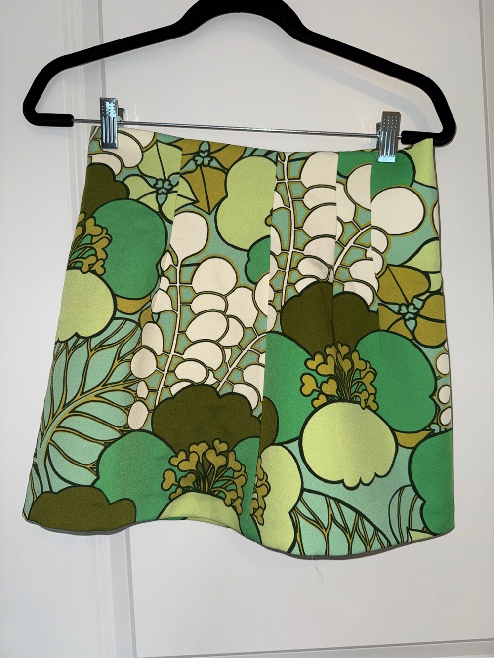 Zara Green Floral Print Mini Skirt Size Small